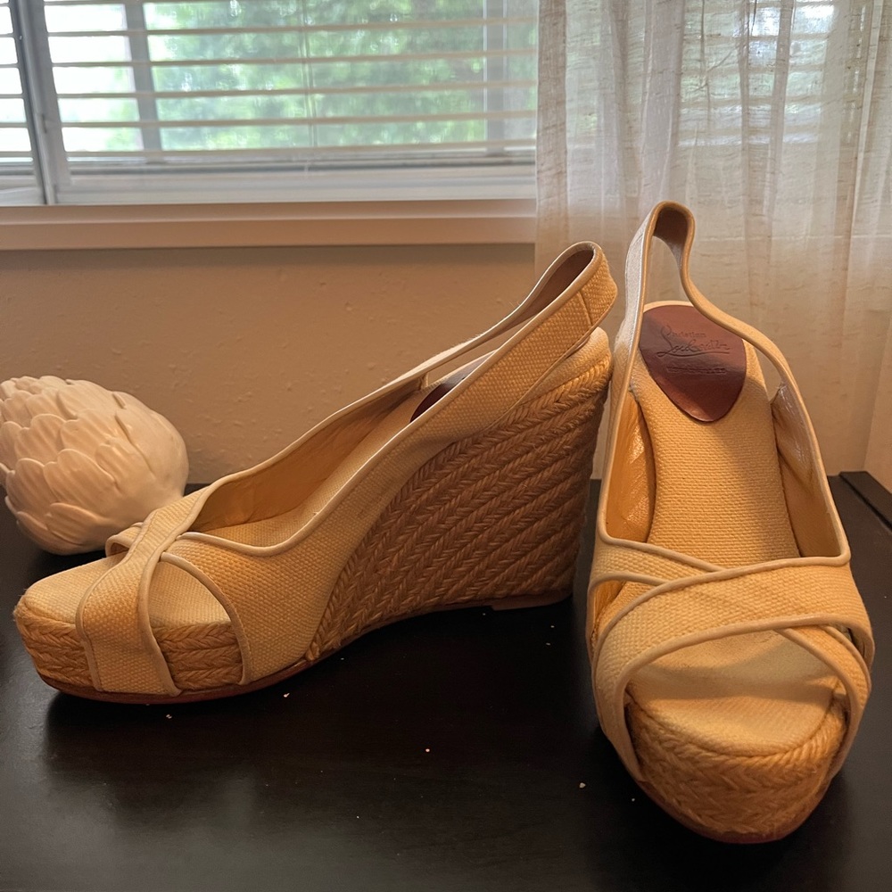 Christian Louboutin Espadrilles cream white canvas sling back wedge size 38 7.5